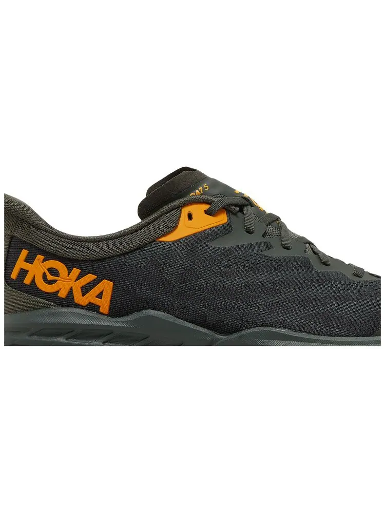 Кроссовки HOKA Speedgoat 5 'Duffel Bag Thyme' — изображение 2 из 8, черный