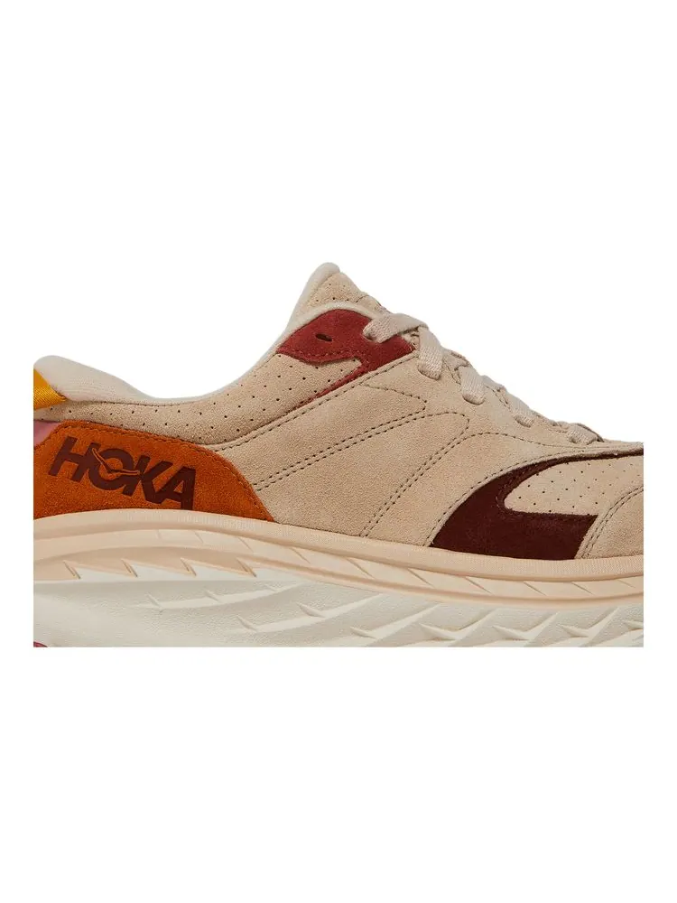 Кроссовки Bondi L Suede 'Shifting Sand' — изображение 2 из 8, песочный