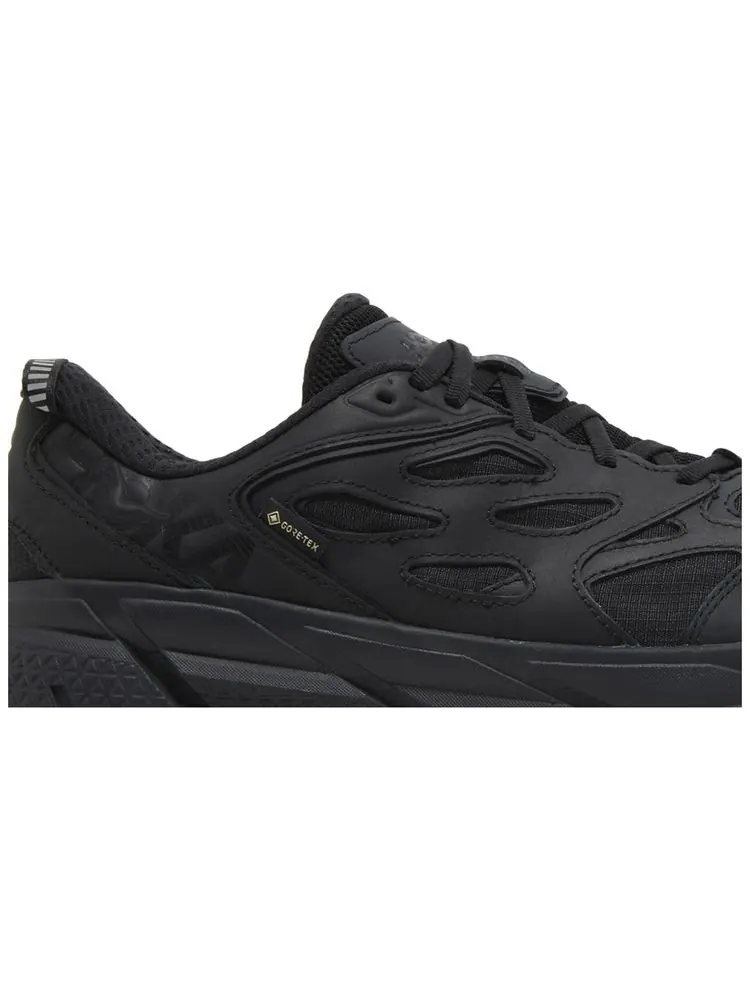 Кроссовки HOKA Clifton L GORE-TEX 'Black' — изображение 2 из 8, черный