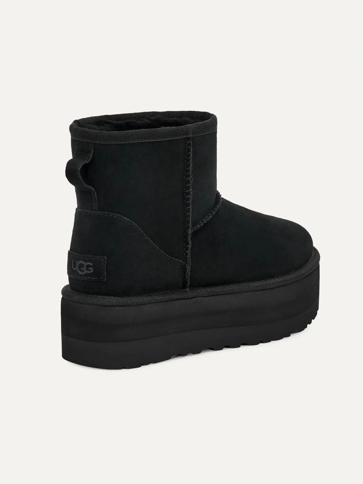 Угги UGG Classic Mini Platform — изображение 4 из 7, черный