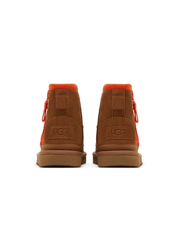 Ботинки UGG Classic Mini Zipper Tape Logo Boot Toddler Chestnut — изображение 6 из 6, орех