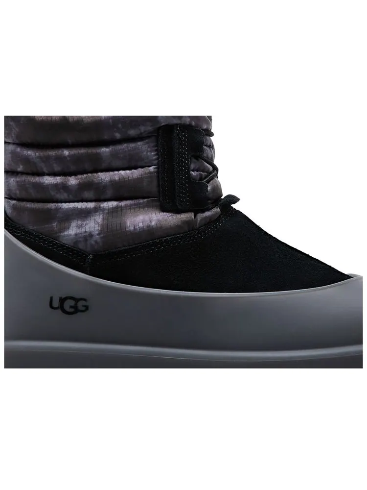 Мужские ботинки UGG Classic Mini текстильные стеганые с резиновой подошвой — изображение 2 из 4, черный