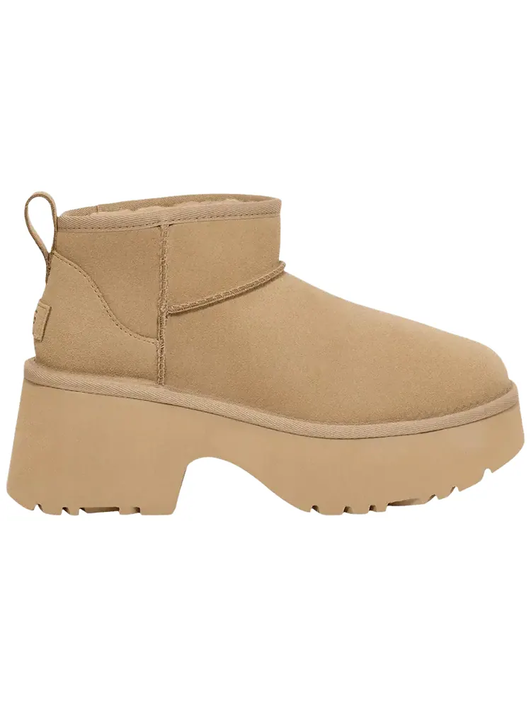Женские классические ультраминиатюрные сапоги UGG New Heights Boot цвета «Горчичное зерно» — изображение 1 из 1, бежевый
