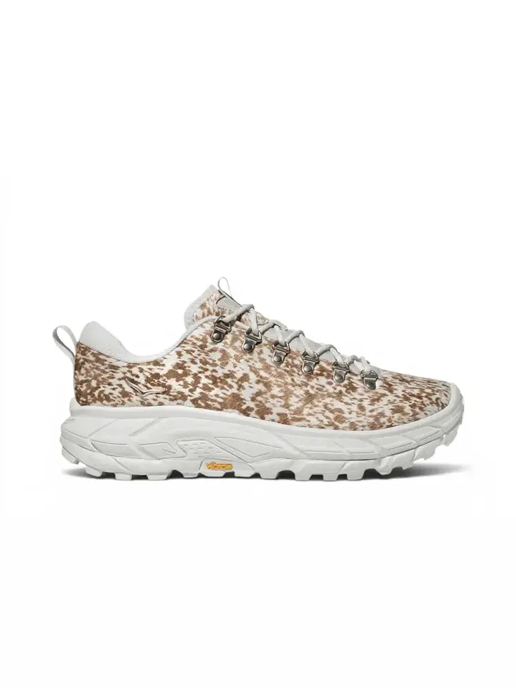 Кроссовки трейловые HOKA — изображение 1 из 1, белый