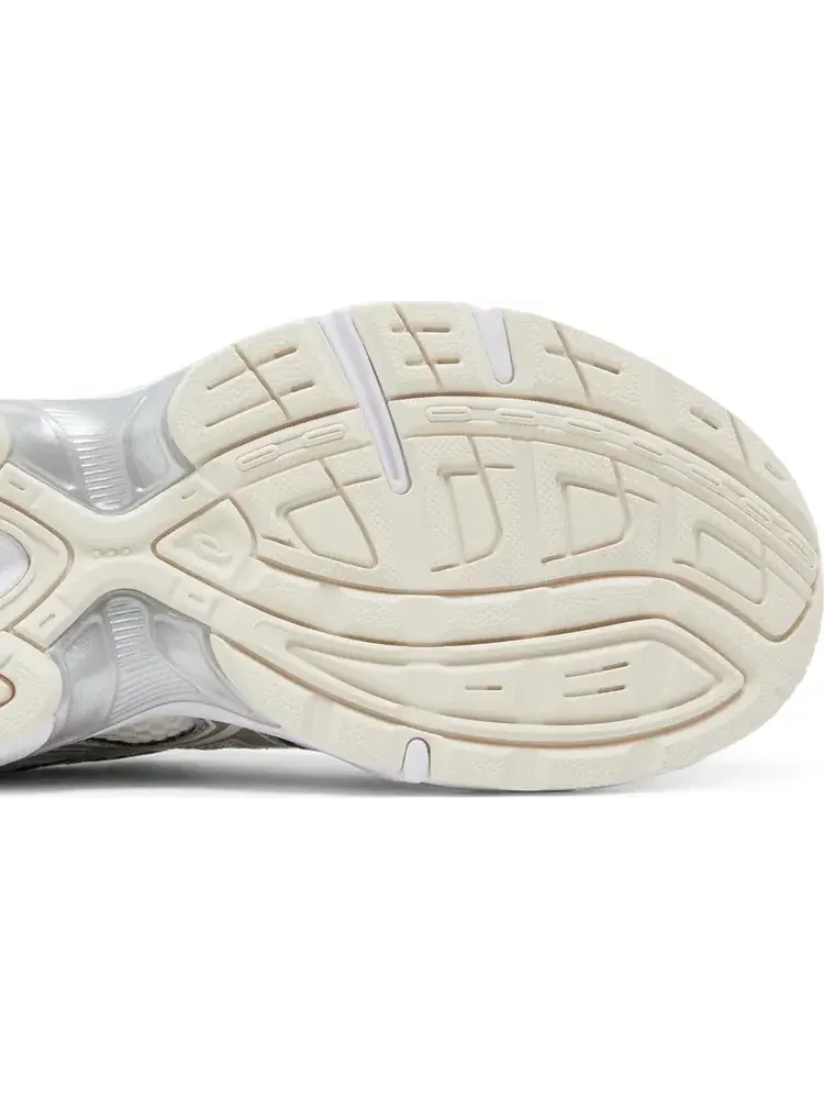 Кроссовки wmns gel 1130 'cream pure silver' Asics, пломбир — изображение 5 из 8, бежевый