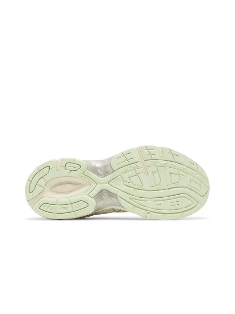 Кроссовки ASICS Wmns Gel 1130 — изображение 3 из 3, серебряный