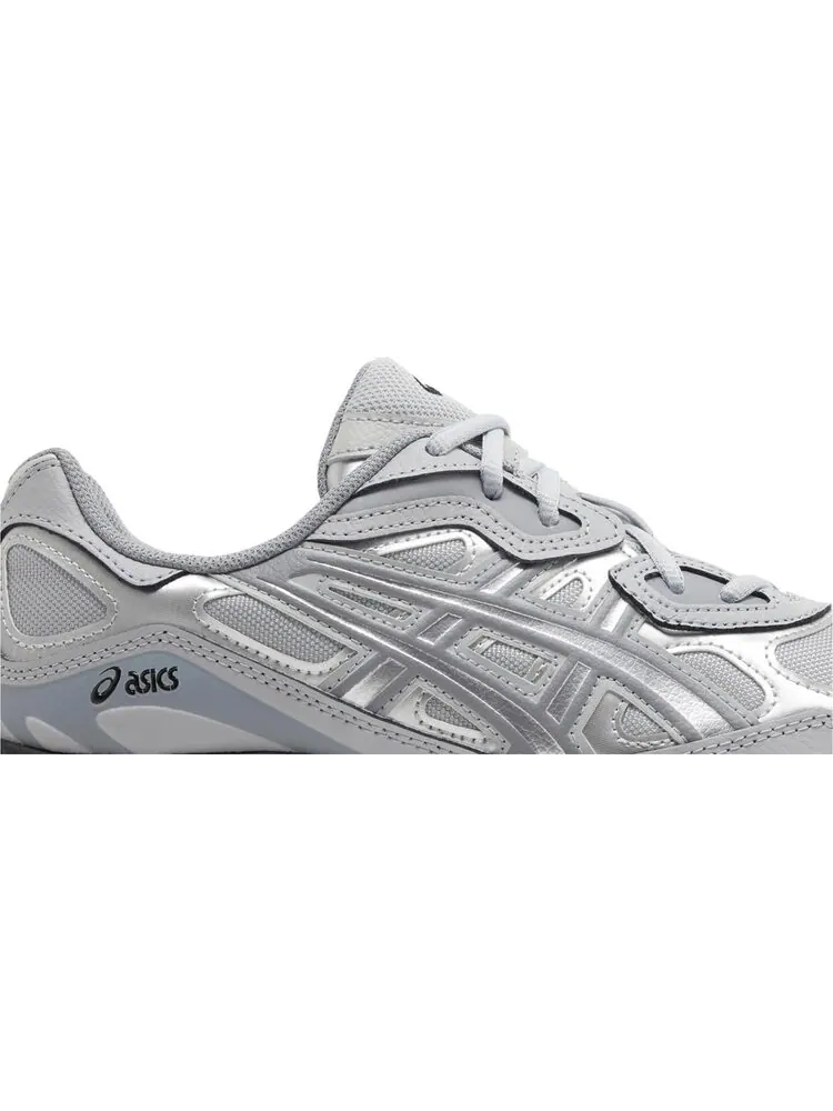 Кроссовки Gel NYC 'Mid Grey Sheet Rock' — изображение 2 из 4, серый