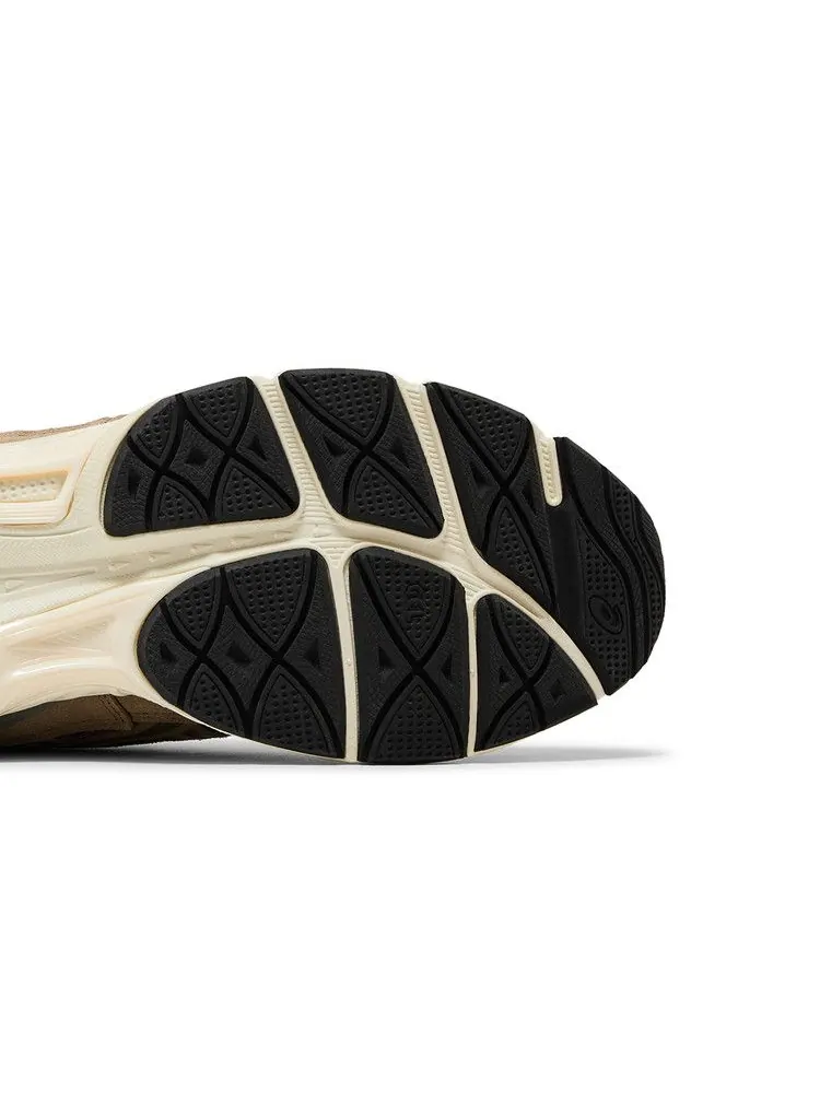 Кроссовки ASICS Gel NYC 'Greige' — изображение 6 из 9, черный