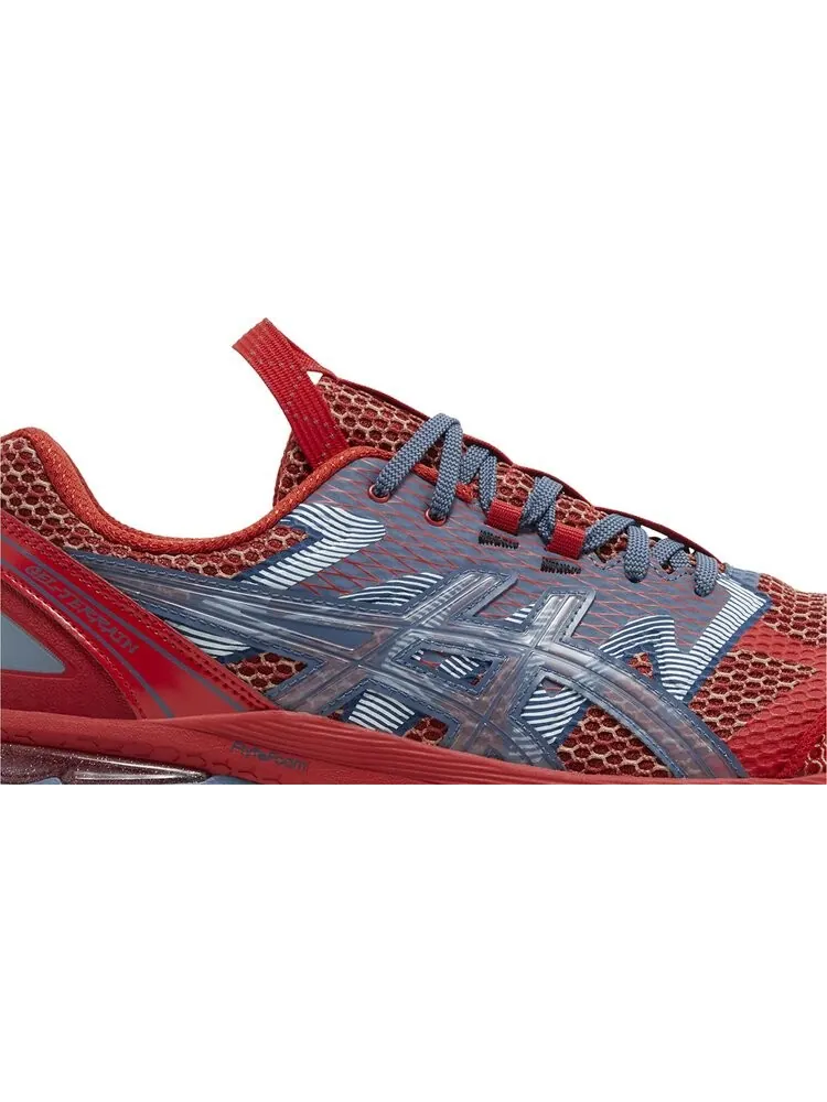 Кроссовки US4-S Gel Terrain 'Classic Red Wood Crepe' — изображение 2 из 4, красный