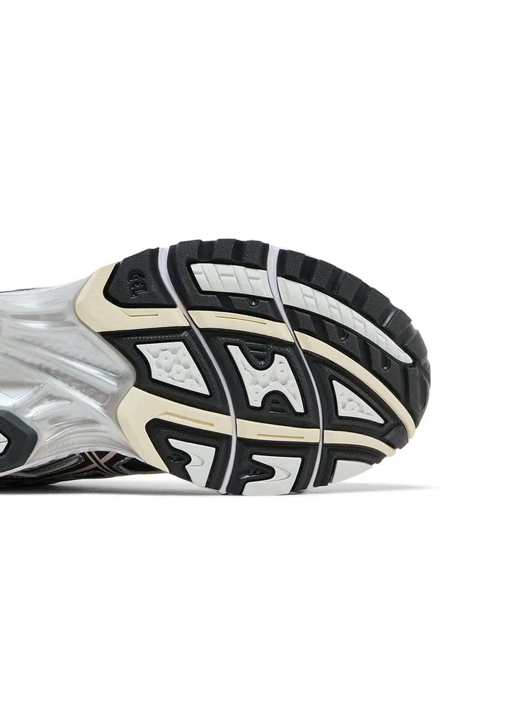 Кроссовки Gel Nimbus 10.1 'White Obsidian Grey' — изображение 5 из 8, белый серый