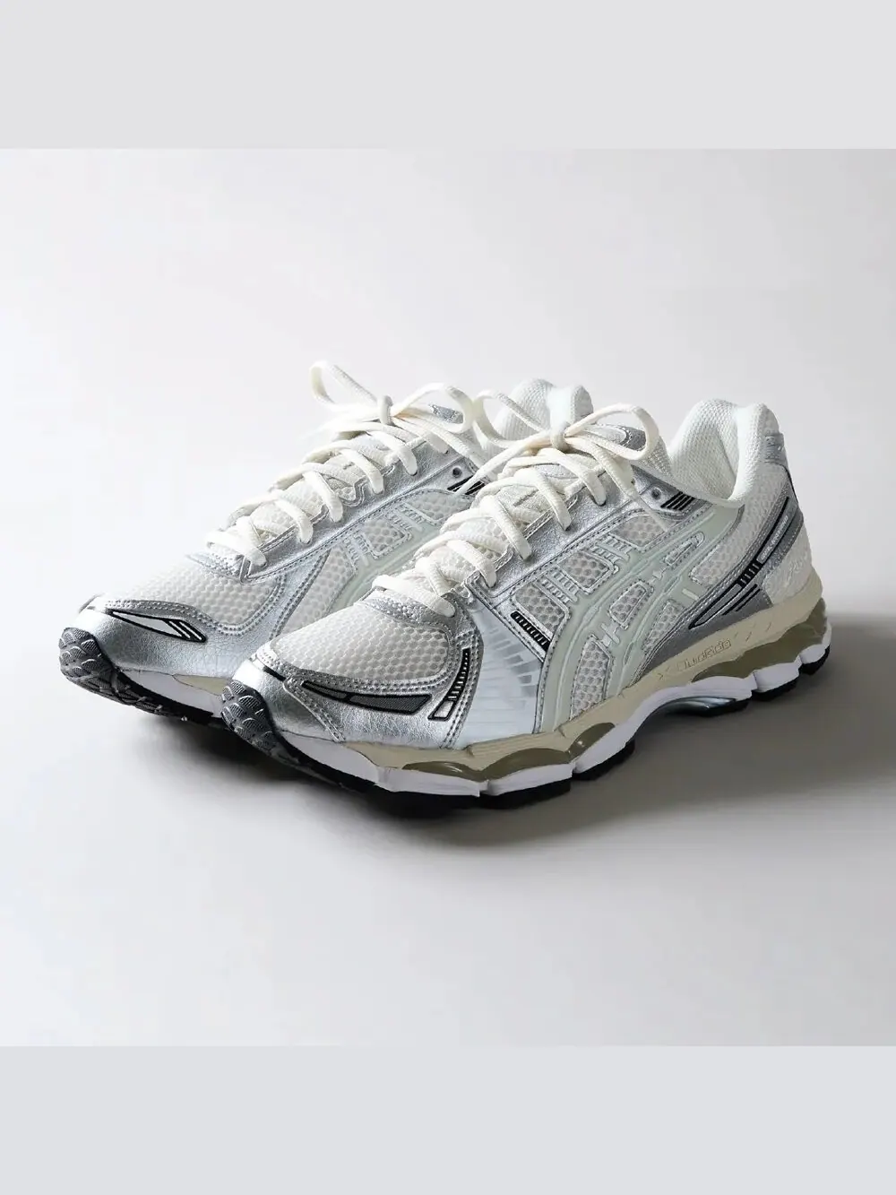 Кроссовки Asics Gel-Kayano 12.1 Ronnie Fieg — изображение 2 из 7, бежевый