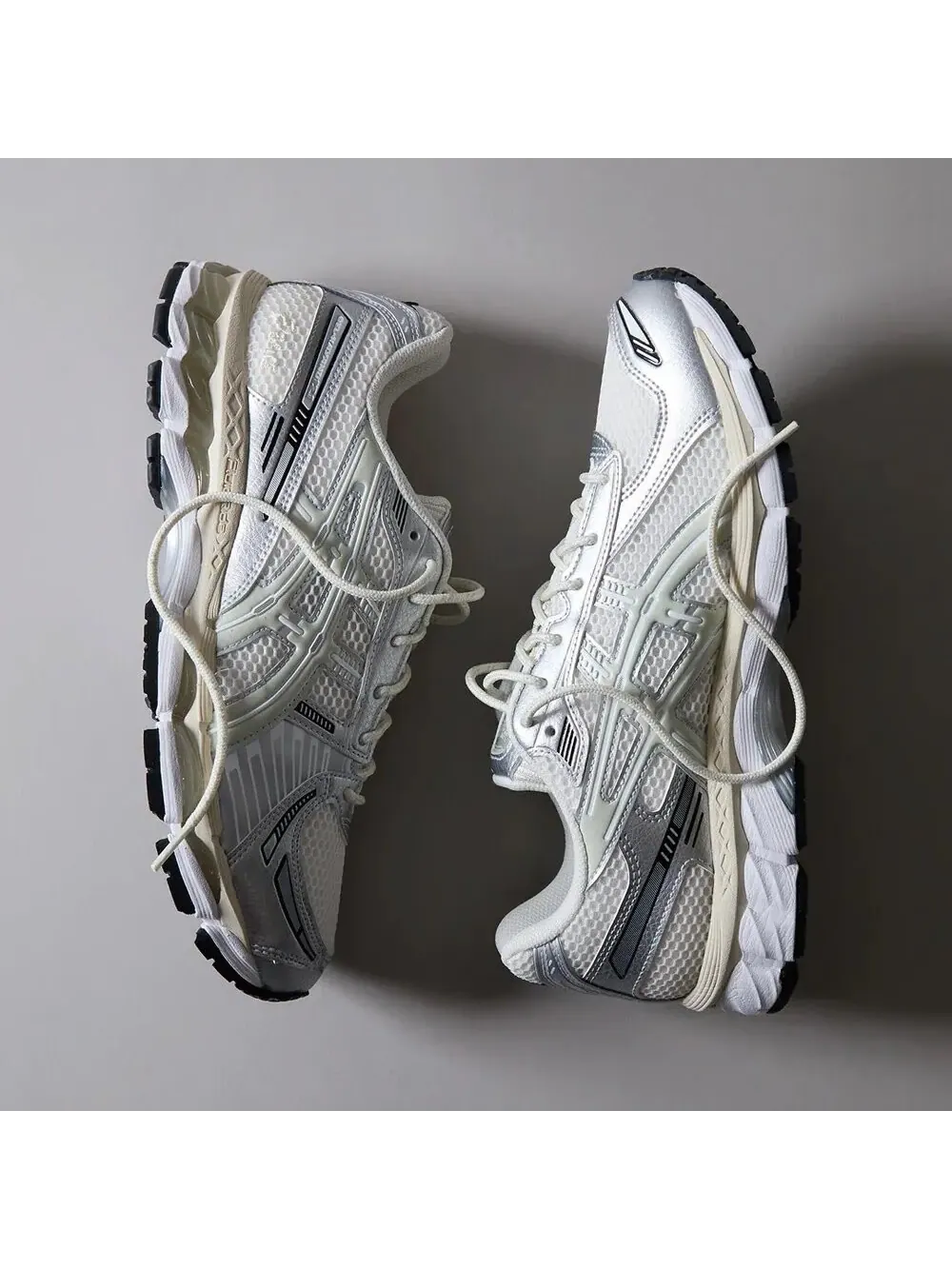 Кроссовки Asics Gel-Kayano 12.1 Ronnie Fieg — изображение 4 из 7, бежевый