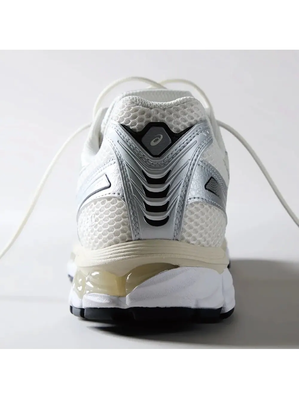 Кроссовки Asics Gel-Kayano 12.1 Ronnie Fieg — изображение 7 из 7, бежевый
