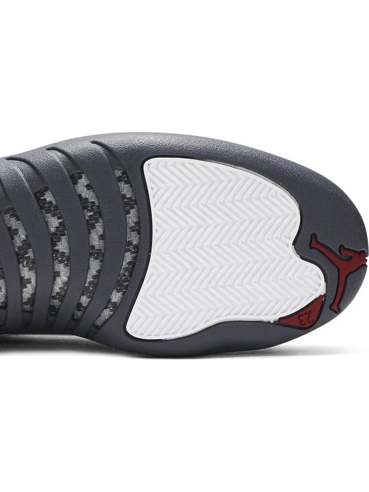 Кроссовки Air Jordan 12 Retro Dark Grey — изображение 5 из 8, серый