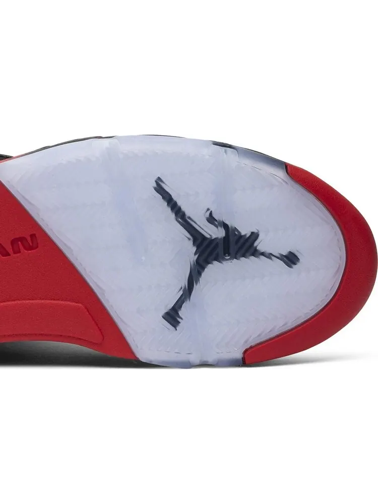 Кроссовки Air Jordan 5 Retro Satin Bred — изображение 5 из 8, черный