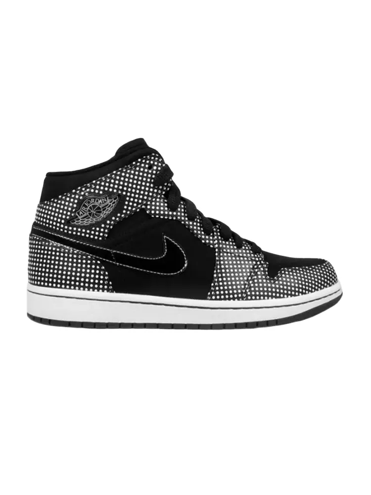 Кроссовки Air Jordan 1 Retro 'Black White' — изображение 1 из 1, черный