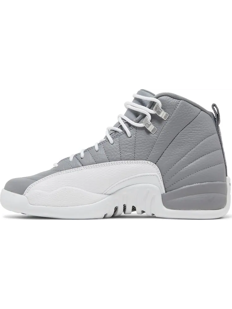 Кроссовки Air Jordan 12 Retro GS Stealth — изображение 3 из 8, серый