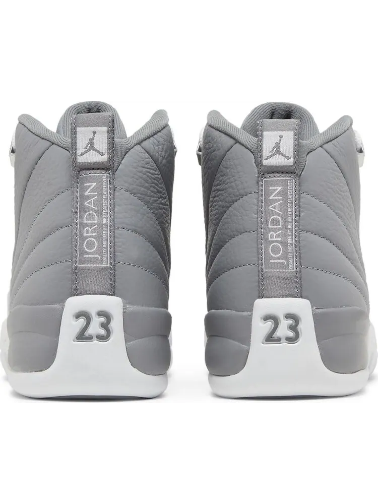Кроссовки Air Jordan 12 Retro GS Stealth — изображение 6 из 8, серый
