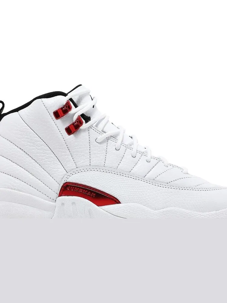 Кроссовки Air Jordan 12 Retro GS Twist — изображение 2 из 8, белый