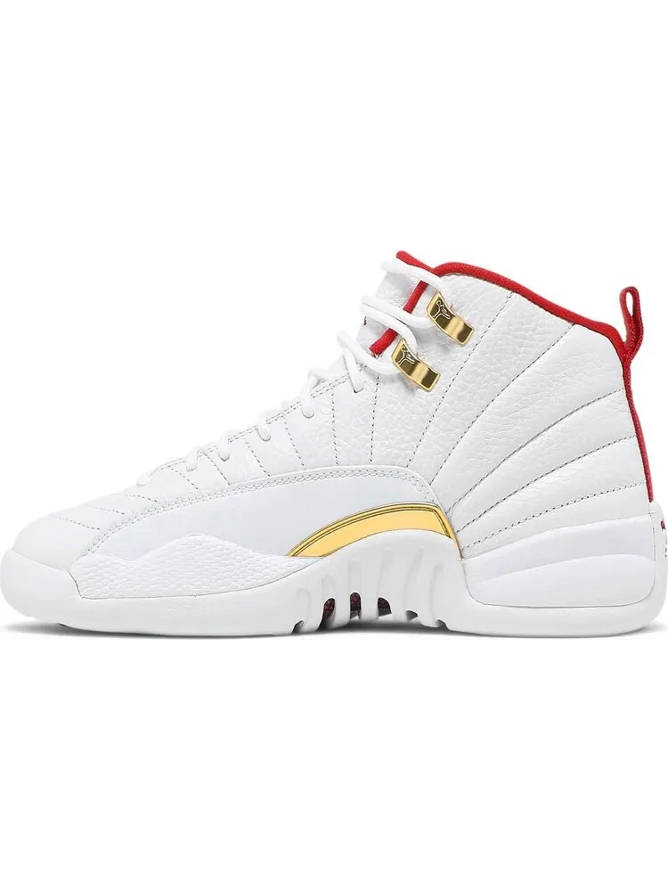 Кроссовки Air Jordan 12 Retro GS FIBA — изображение 3 из 8, белый