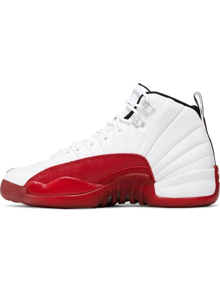 Кроссовки Air Jordan 12 Retro GS 'Cherry' 2023 — изображение 3 из 4, белый