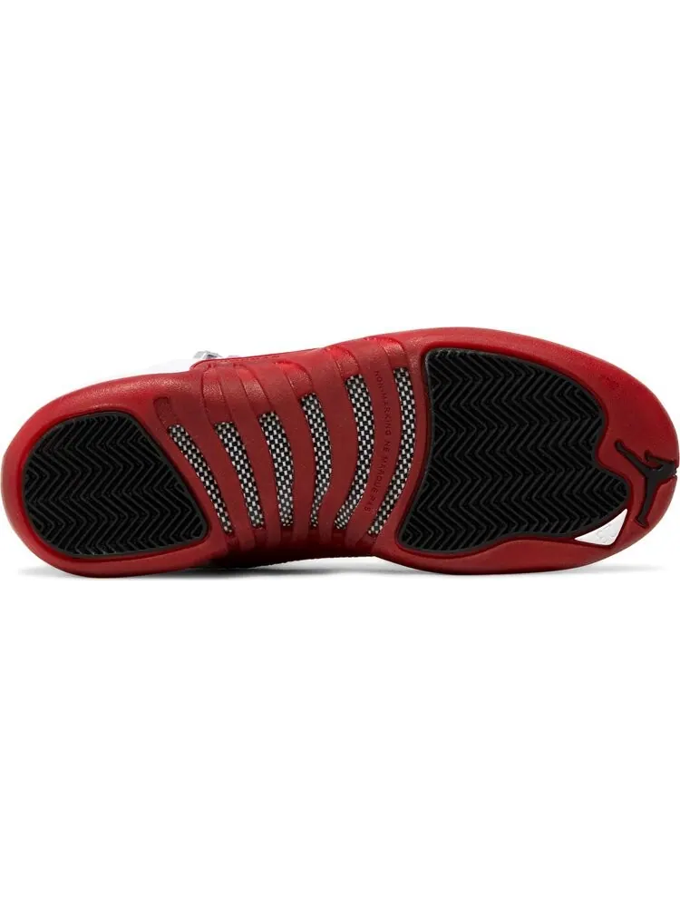 Кроссовки Air Jordan 12 Retro GS 'Cherry' 2023 — изображение 4 из 4, белый