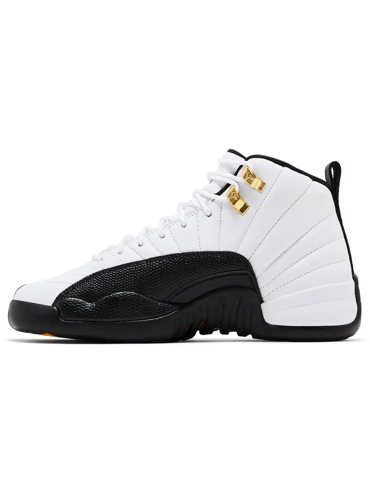 Кроссовки Air Jordan 12 Retro GS 2025 — изображение 3 из 8, белый
