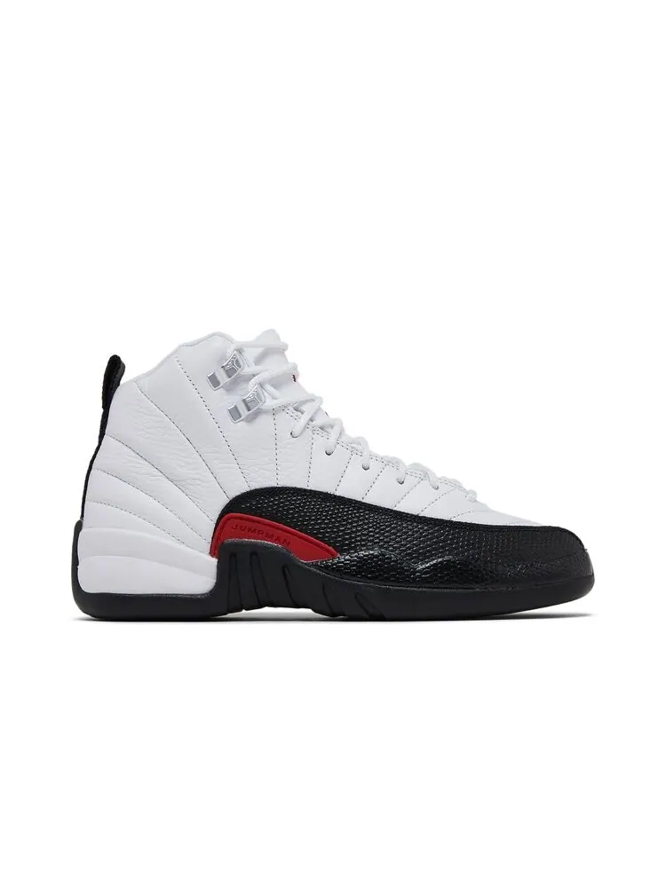 Кроссовки Air Jordan 12 Retro GS — изображение 1 из 4, белый