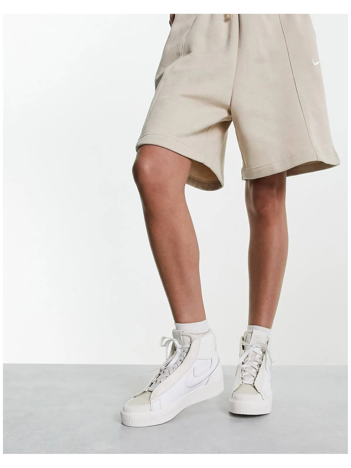 Кроссовки Nike Blazer Mid Victory — изображение 2 из 4, белый