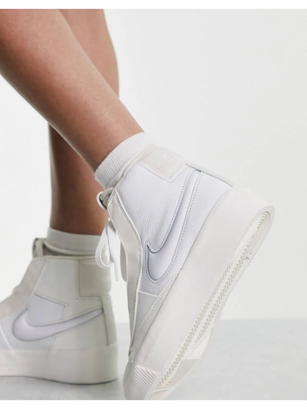 Кроссовки Nike Blazer Mid Victory — изображение 3 из 4, белый