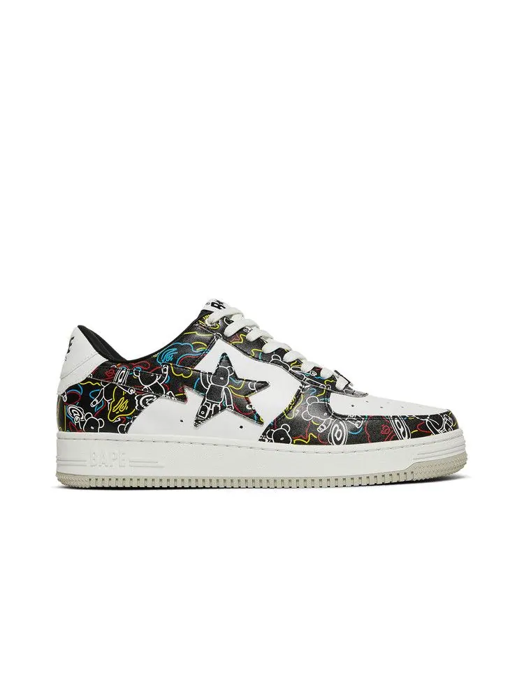 Кроссовки BAPE Medicom Toy x Bapesta Low M2 'Be@r Camo - Black' — изображение 2 из 9, белый/черный