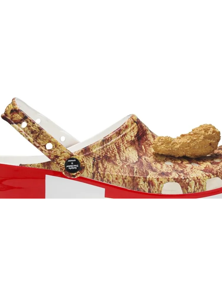 Кроссовки KFC x Classic Clog Fried Chicken Print — изображение 2 из 8, коричневый