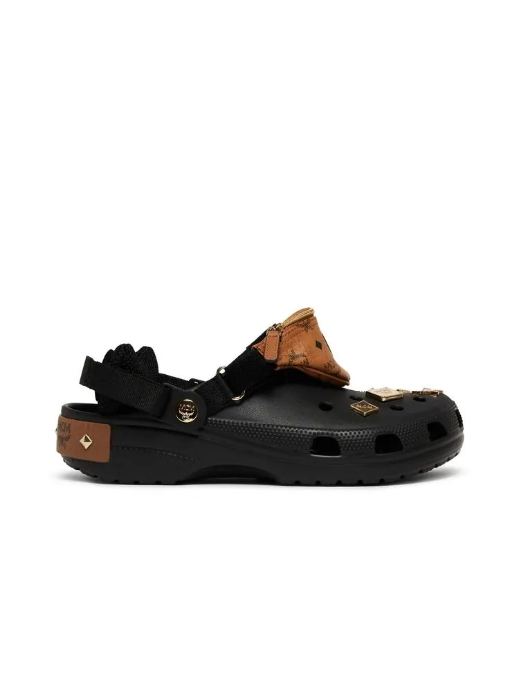 Кроссовки Crocs MCM x Classic Clog Mini Fanny Pack - Black — изображение 1 из 6, черный