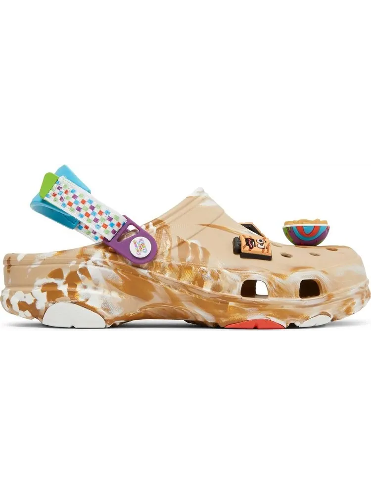 Кроссовки Cinnamon Toast Crunch x Classic All-Terrain Clog — изображение 1 из 8, коричневый