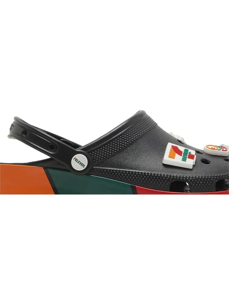 Кроссовки Crocs Classic Clog 7-Eleven — изображение 2 из 8, черный