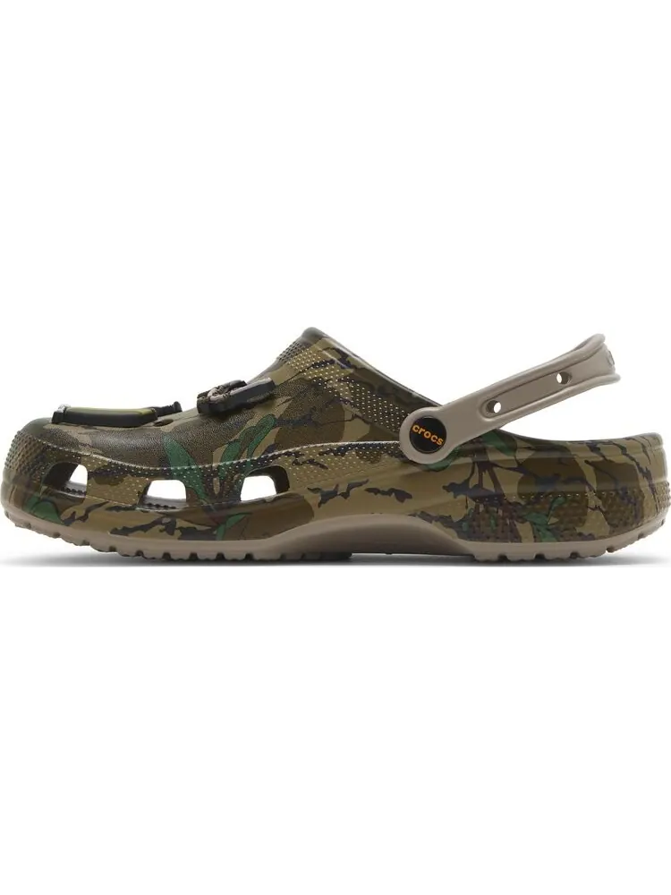 Кроссовки Luke Combs x Classic Clog Mossy Oak Camo — изображение 3 из 8, зеленый