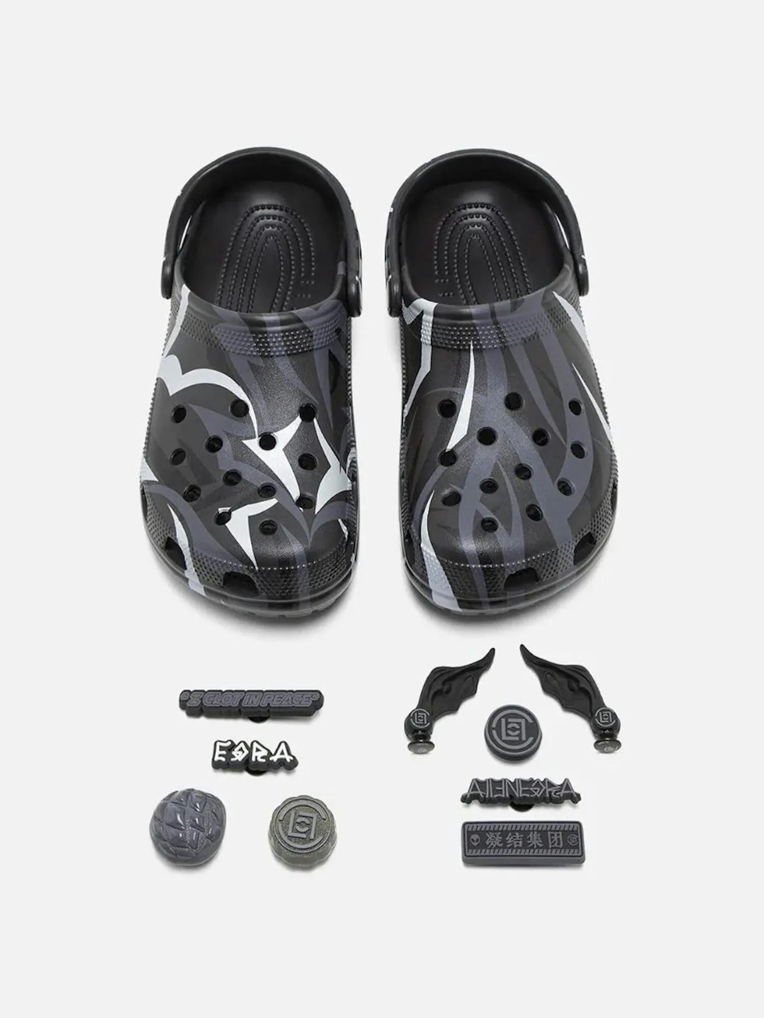 Сабо Crocs Classic x CLOT Unisex — изображение 10 из 12, черный