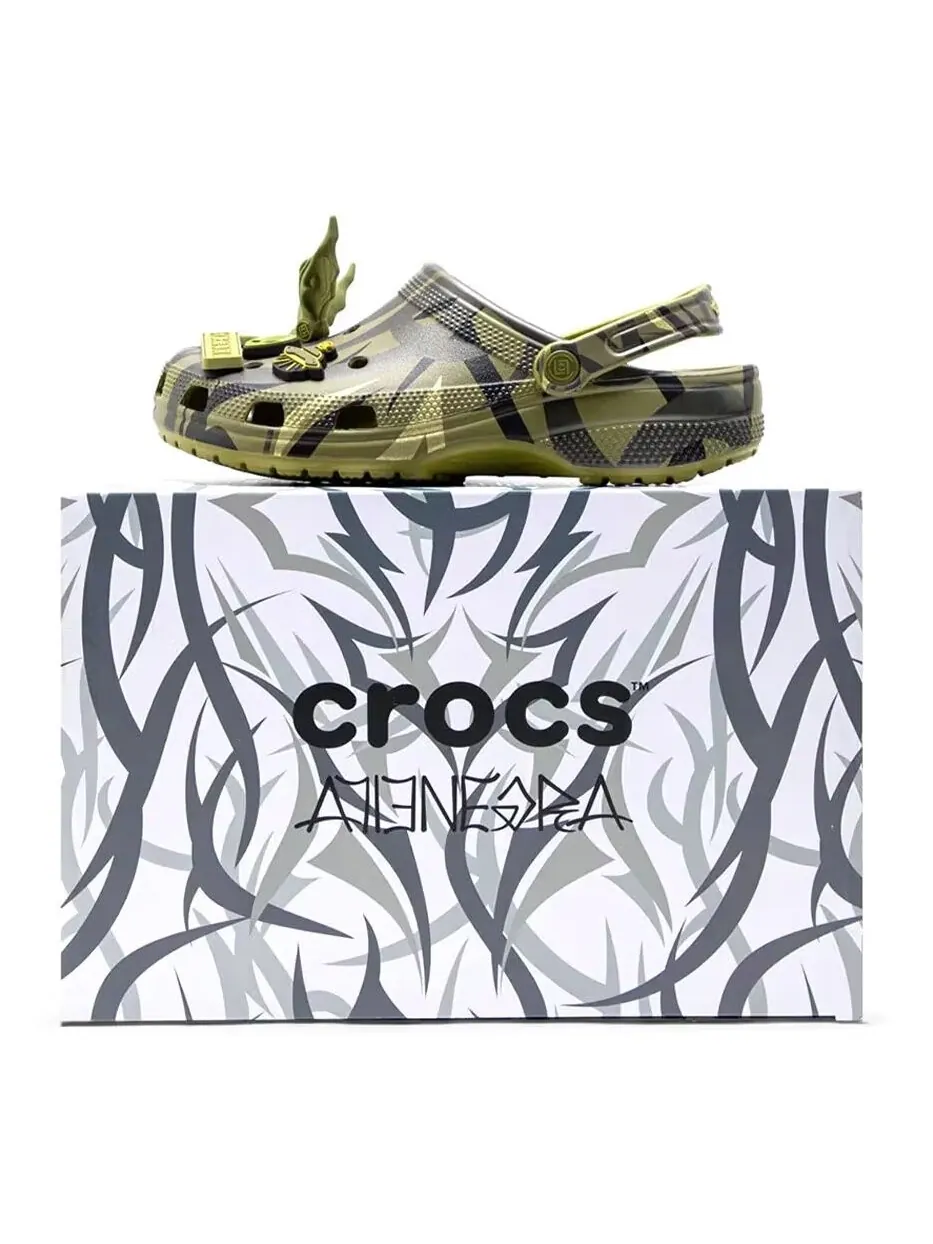 Сабо Crocs Classic x CLOT Unisex — изображение 6 из 8, зеленый