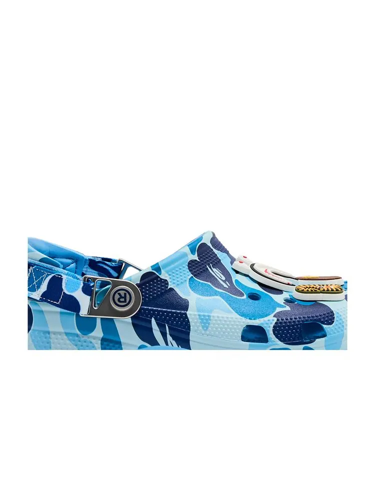 Кроссовки BAPE x Classic Clog 'ABC Camo - Blue' — изображение 2 из 9, синий