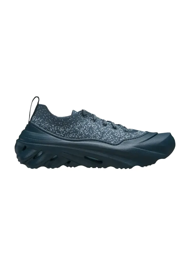 Кроссовки Crocs Echo Surge Nightfall — изображение 1 из 1, черный