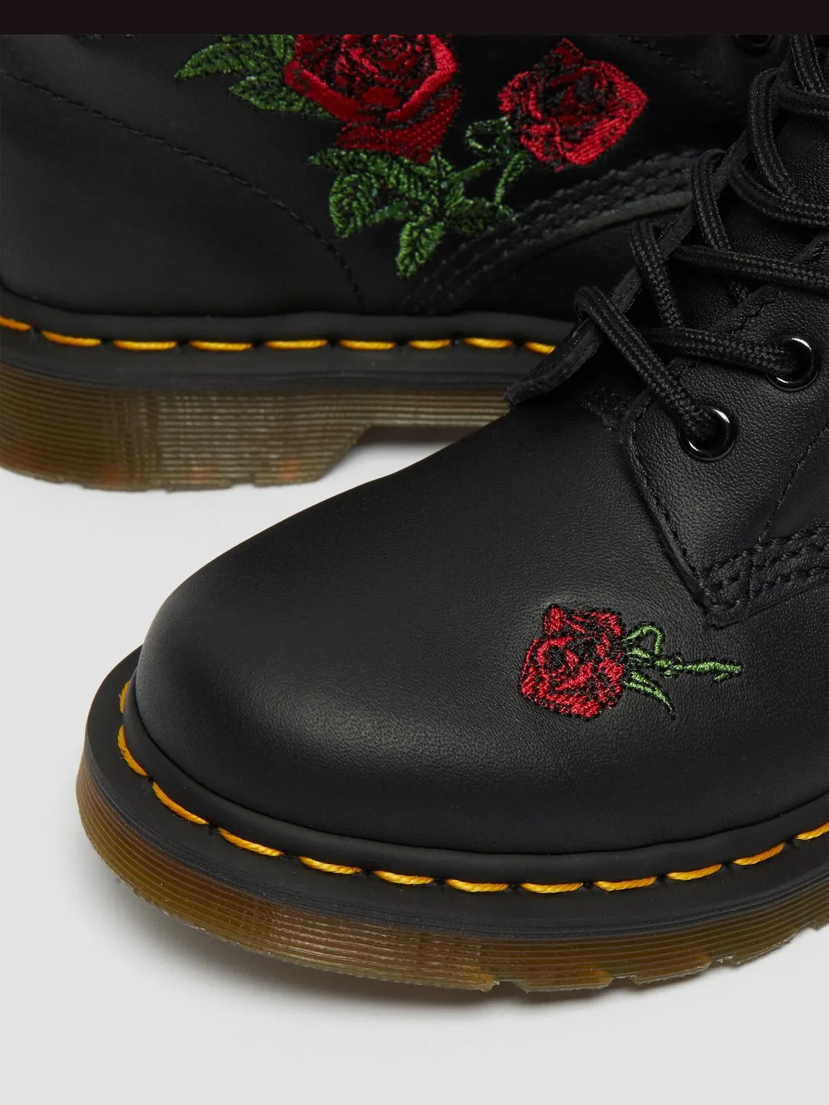 Ботинки берцы женские Dr. Martens 1460 Vonda Floral Leather Lace Up — изображение 7 из 10, черный