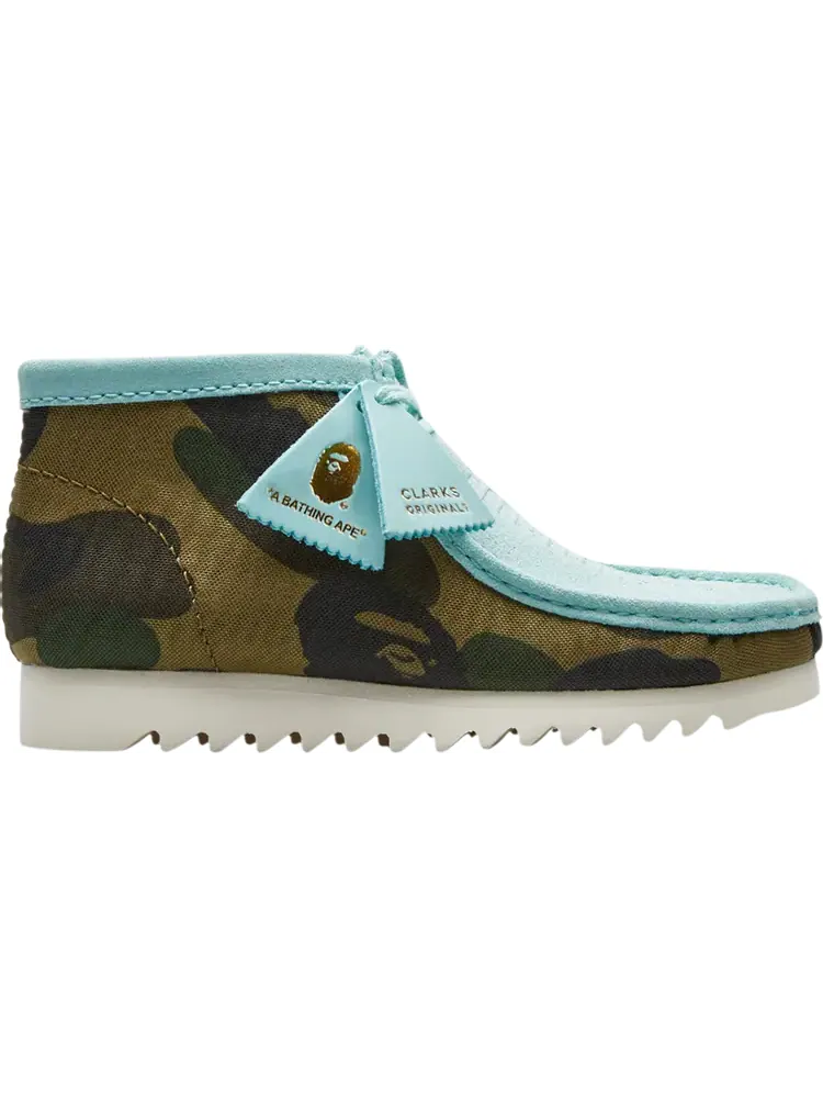 Кроссовки Clarks A Bathing Ape x Wallabee Light Blue Camo — изображение 1 из 1, синий