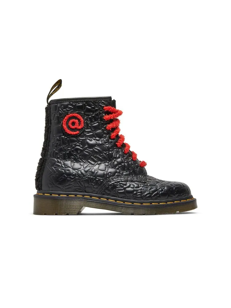 Кроссовки Dr. Martens Medicom Toy x 1460 'BerBrick', кожаные — изображение 1 из 8, черный