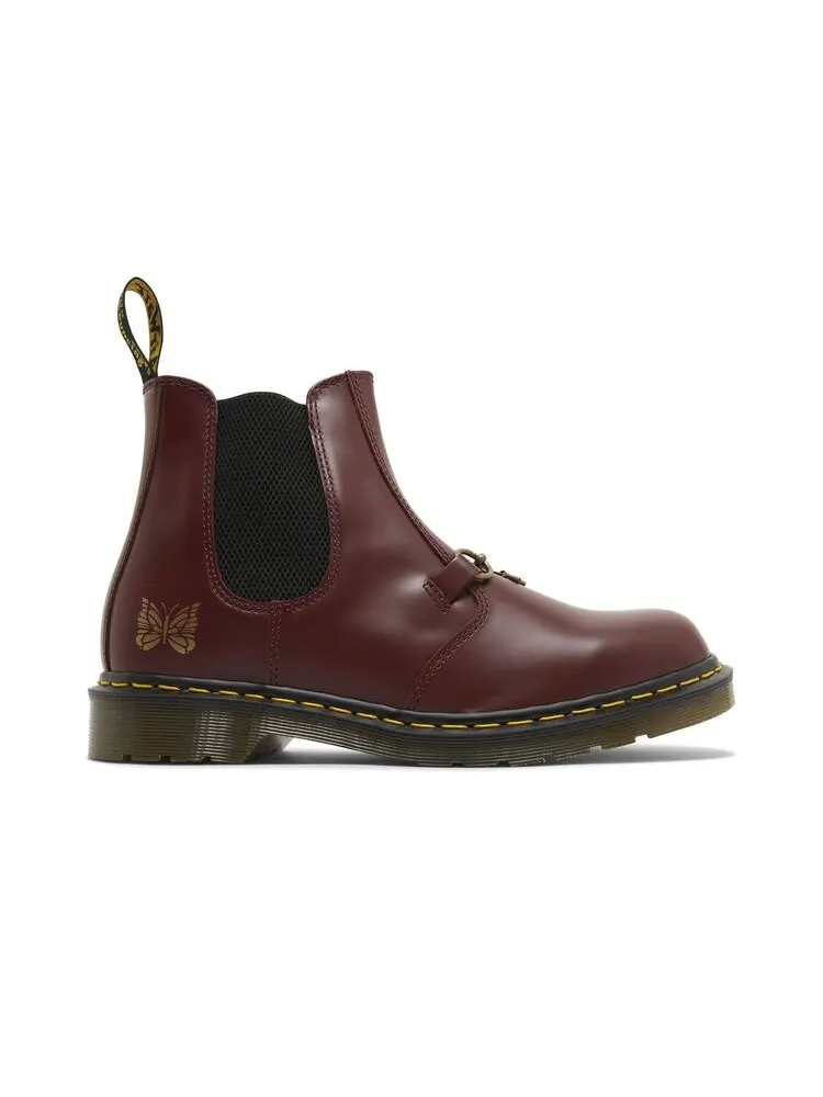 Ботинки Dr. Martens Needles x 2976 Snaffle Chelsea Cherry Red, кожаные — изображение 1 из 2, красные