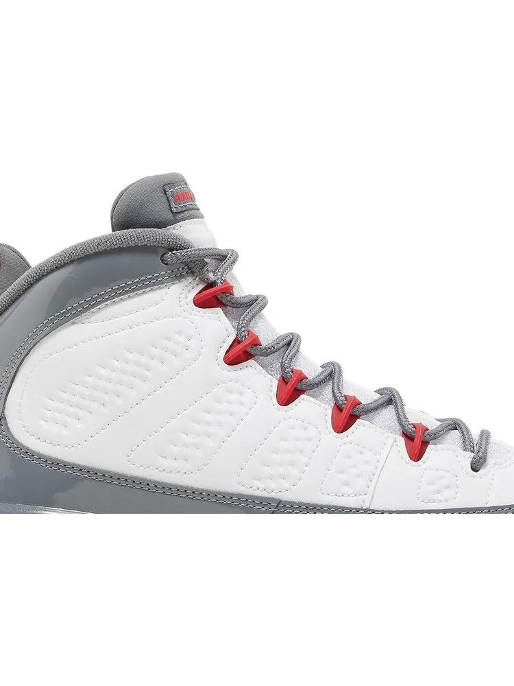 Кроссовки Air Jordan 9 Retro GS Fire Red — изображение 2 из 8, серый