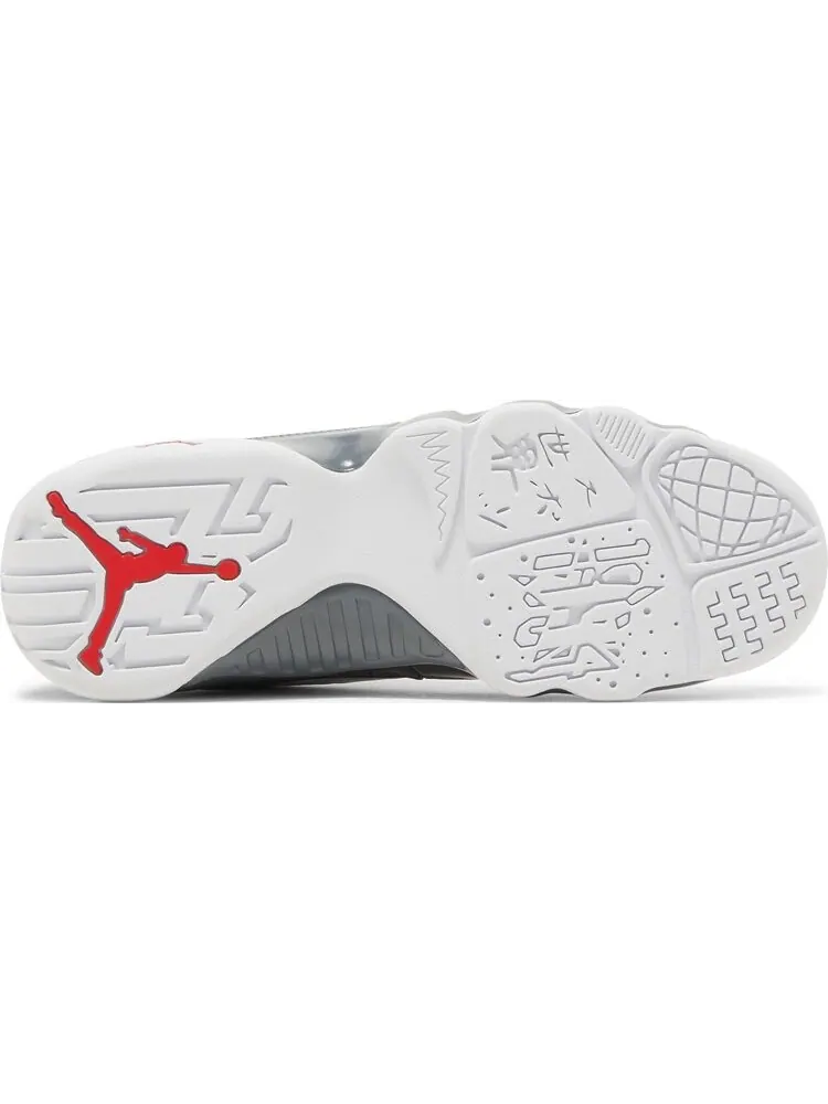 Кроссовки Air Jordan 9 Retro GS Fire Red — изображение 4 из 8, серый