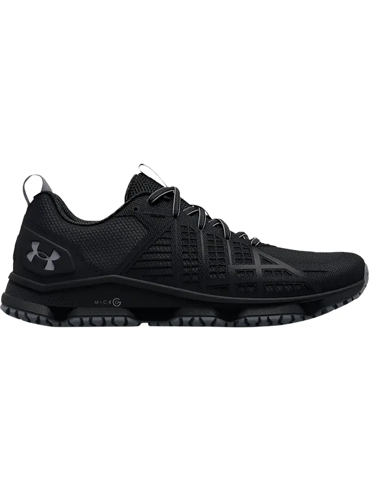 Кроссовки Under Armour Wmns Micro G Strikefast Black Pitch Grey — изображение 1 из 1, черный