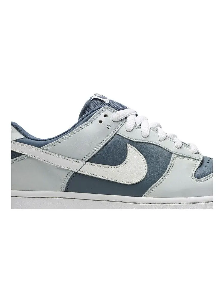 Кроссовки Nike WS Dunk Low Pro — изображение 2 из 8, серый