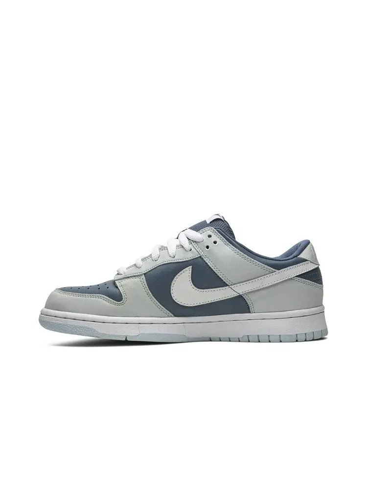 Кроссовки Nike WS Dunk Low Pro — изображение 3 из 8, серый
