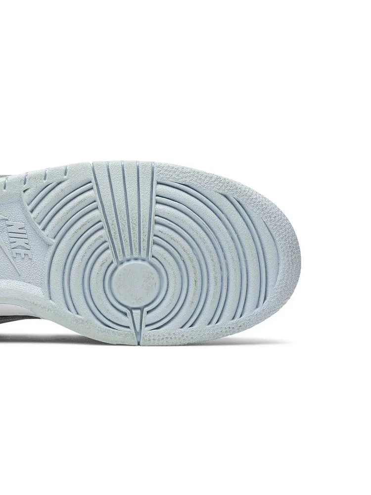 Кроссовки Nike WS Dunk Low Pro — изображение 5 из 8, серый